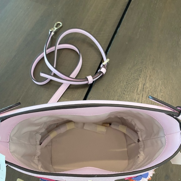 NWT Kate Spade Flock Party Parrot Pippa Small Bucket Crossbody - Picture 7 of 8